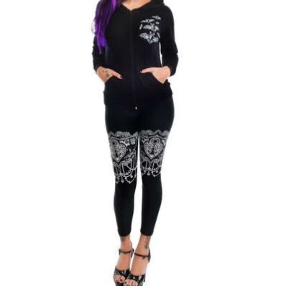 **SOLD* Legging  Filigree Skeleton padlock - Picture 4 of 4